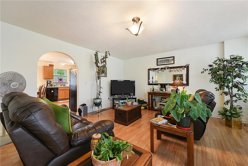 136 Lockheed Drive Coraopolis, PA 15108 - Photo 9 of 22