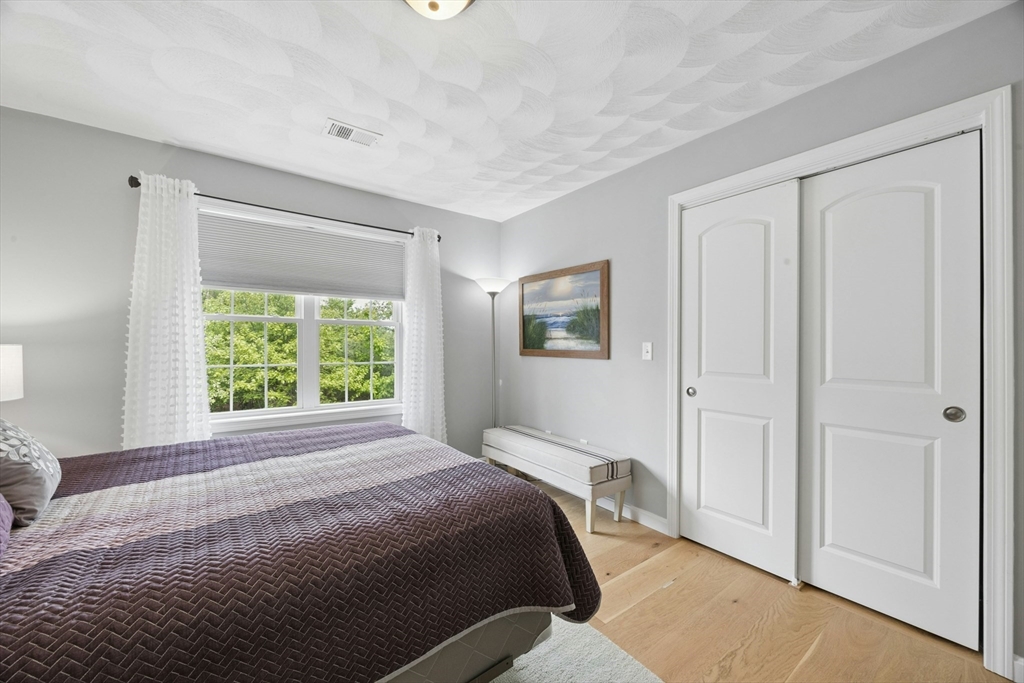 12 Forbes Road Hudson, MA 01749 - Photo 28 of 40