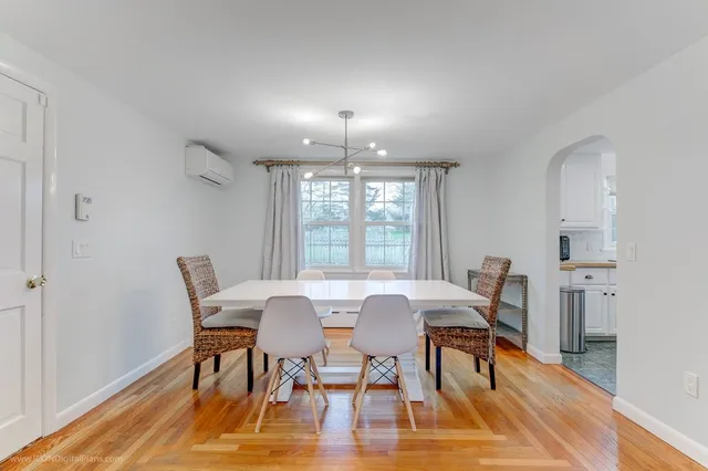 $4,200 | 569 Turner Road, Middletown, RI 02842