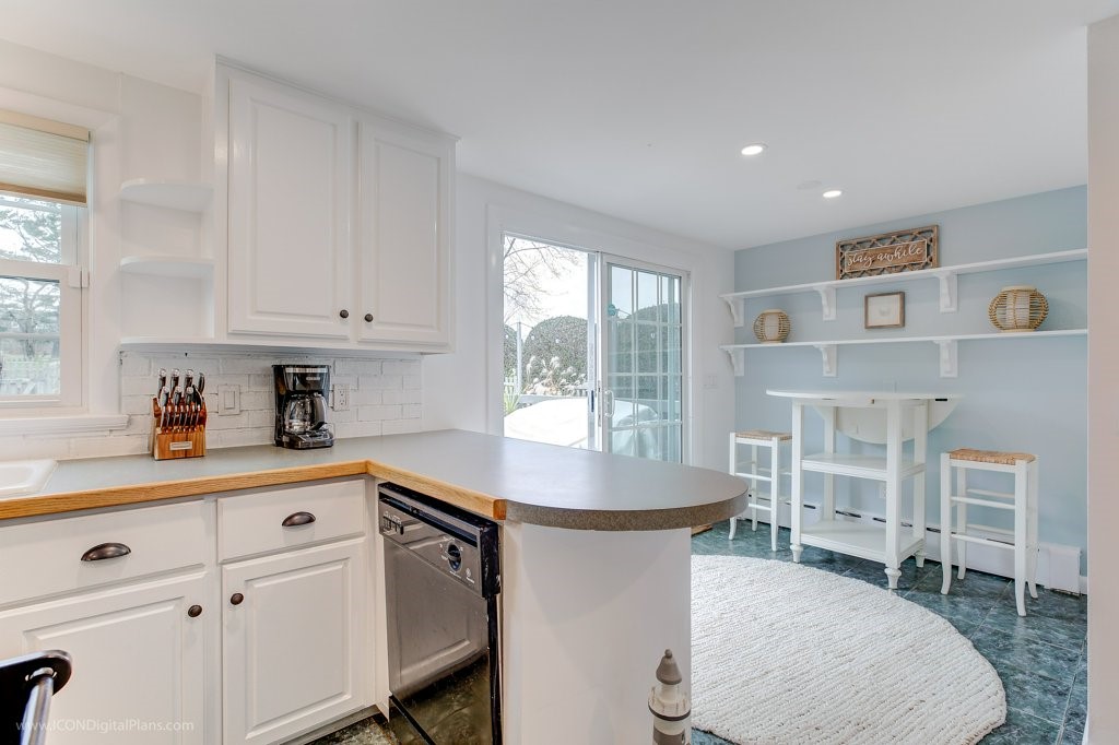 569 Turner Road Middletown, RI 02842 - Photo 15 of 50