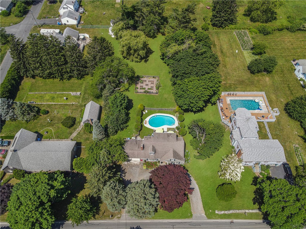 569 Turner Road Middletown, RI 02842 - Photo 46 of 50