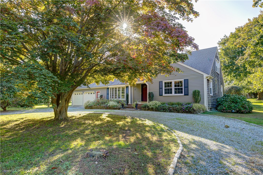 569 Turner Road Middletown, RI 02842 - Photo 6 of 50