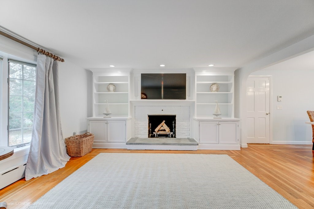 569 Turner Road Middletown, RI 02842 - Photo 9 of 50