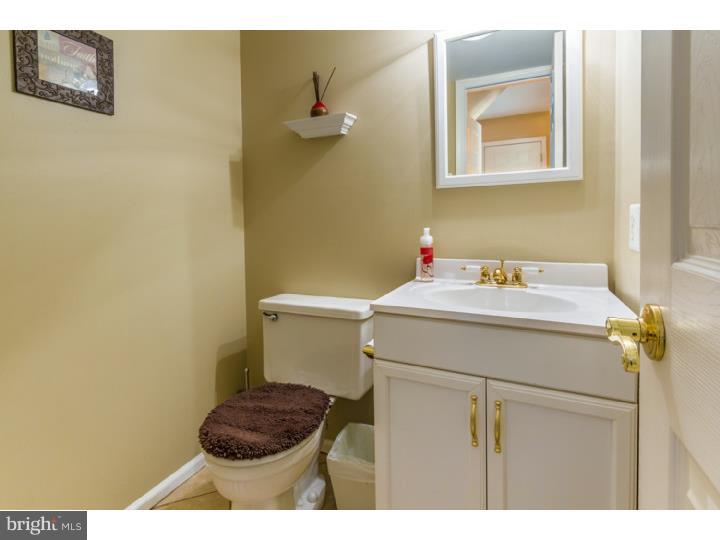 231 Forked Neck Road Shamong, NJ 08088 - Photo 17 of 21 Bathroom