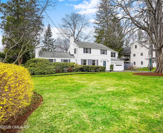$2,795,000 | 32 Winthrop Drive, Riverside, CT 06878