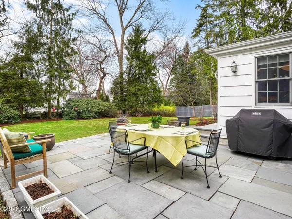 $2,795,000 | 32 Winthrop Drive, Riverside, CT 06878