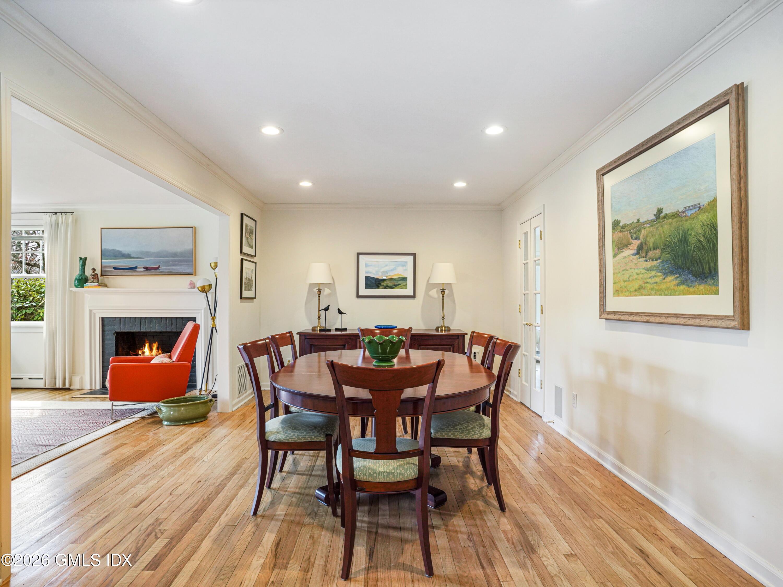 32 Winthrop Drive Riverside, CT 06878 - Photo 7 of 31 25