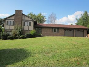 249 Summer Sound Road Piney Flats, TN 37686 - Photo 1 of 22 country quiet