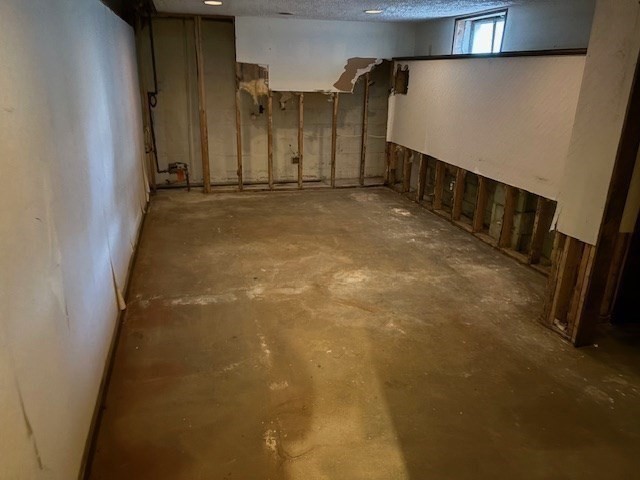 11 Thornfell Street Springfield, MA 01104 - Photo 19 of 25