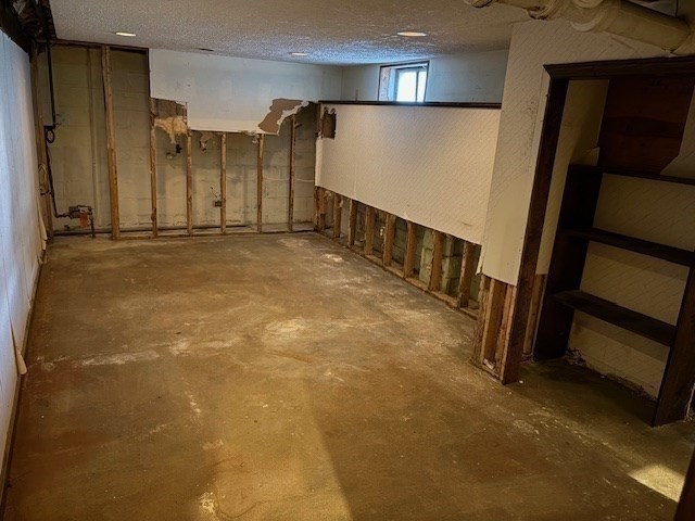 11 Thornfell Street Springfield, MA 01104 - Photo 20 of 25