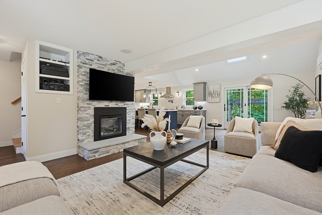 12 Illinois Road Tewksbury, MA 01876 - Photo 11 of 32