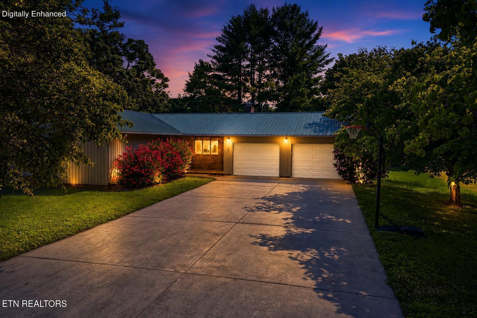 327 Sandy Lane Townsend, TN 37882 - Photo 3 of 53 5cce3790-68ba-4f76-99ce-714987f97851