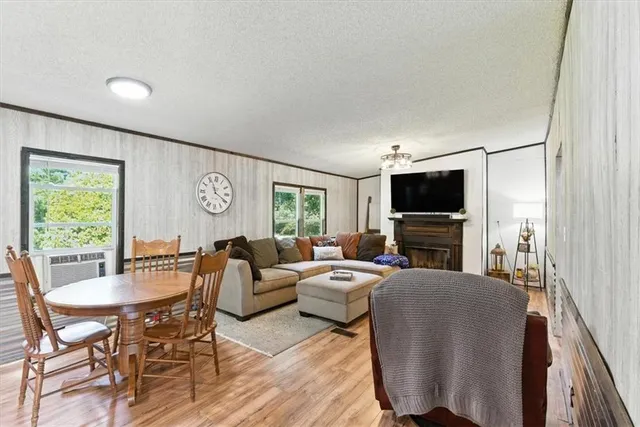 $339,999 | 71 Kirk Road Northwest, White, GA 30184