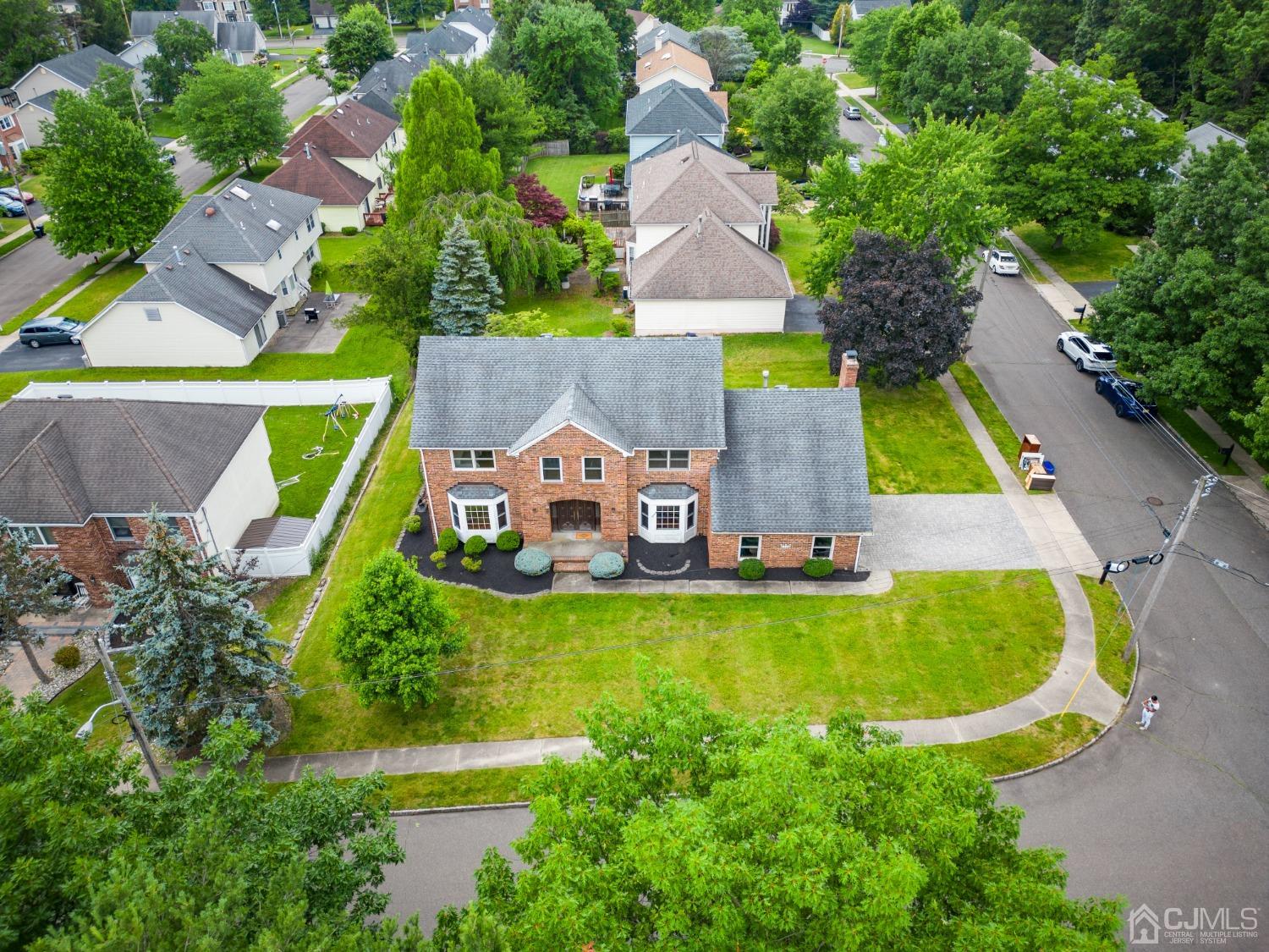 36 Benhardt Road Milltown, NJ 08850 - Photo 3 of 38 Gallery Image 3