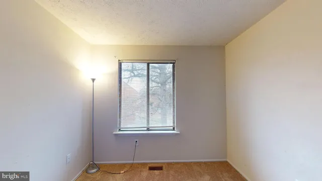 $305,000 | 36 Kings Wharf Place, Waldorf, MD 20602