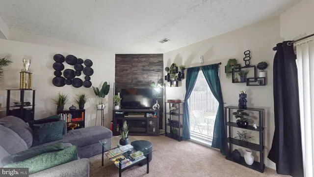 $305,000 | 36 Kings Wharf Place, Waldorf, MD 20602