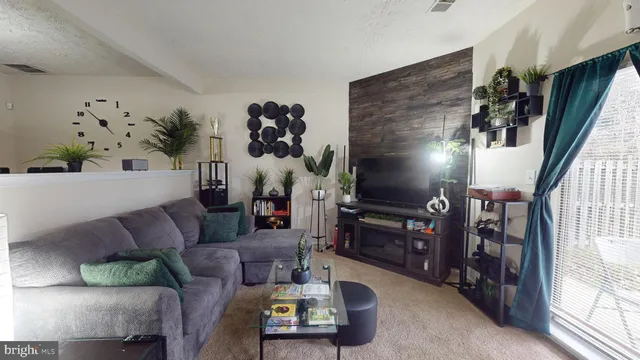 $305,000 | 36 Kings Wharf Place, Waldorf, MD 20602