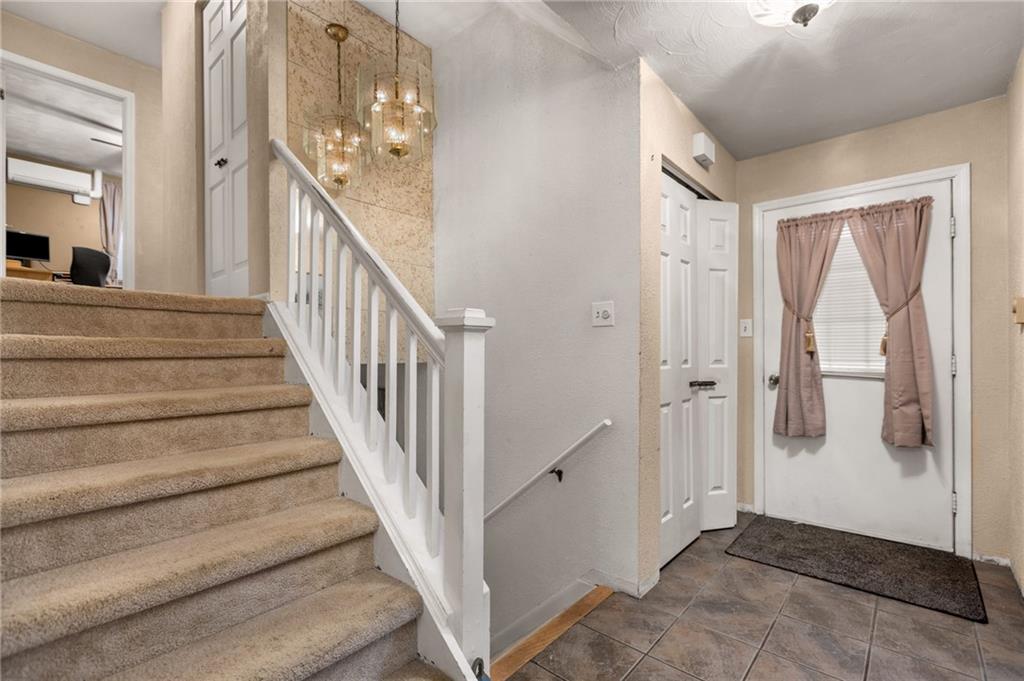 597 Moon Clinton Road Coraopolis, PA 15108 - Photo 11 of 25 Gallery Image 11