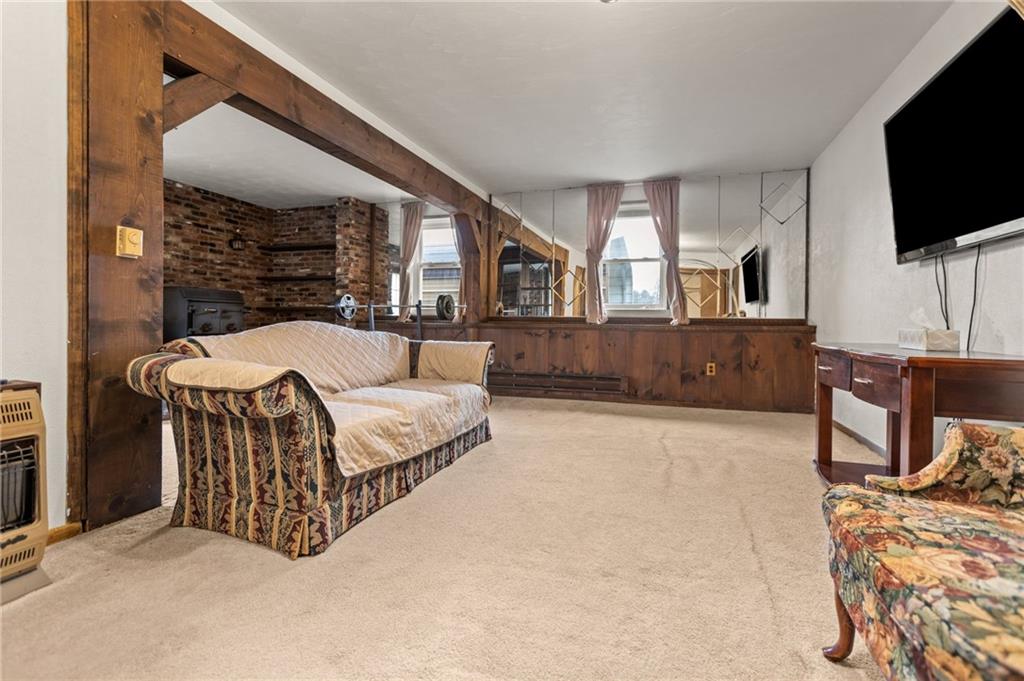 597 Moon Clinton Road Coraopolis, PA 15108 - Photo 18 of 25 Gallery Image 18