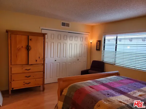 $549,900 | 4128 West Hood Avenue, Unit B, Burbank, CA 91505
