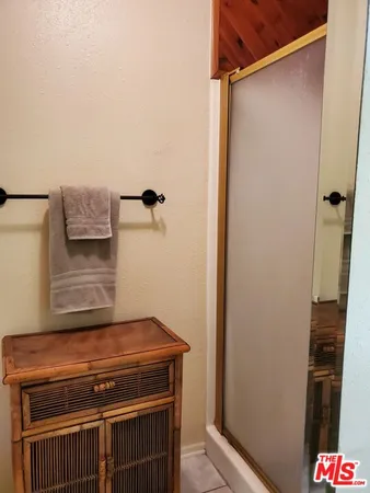$549,900 | 4128 West Hood Avenue, Unit B, Burbank, CA 91505