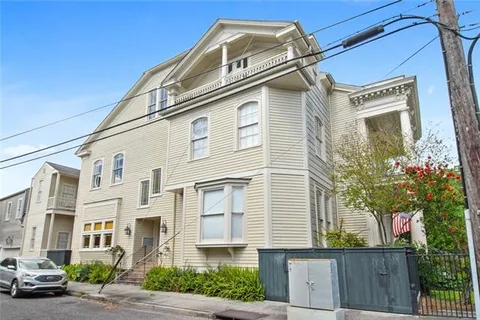 $2,000 | 1403 Toledano Street, Unit 2A, New Orleans, LA 70115