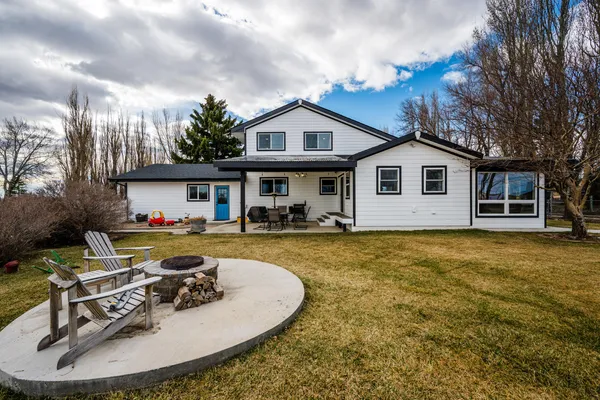 $840,000 | 2869 West 5th Street, Sheridan, WY 82801