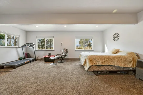 $840,000 | 2869 West 5th Street, Sheridan, WY 82801
