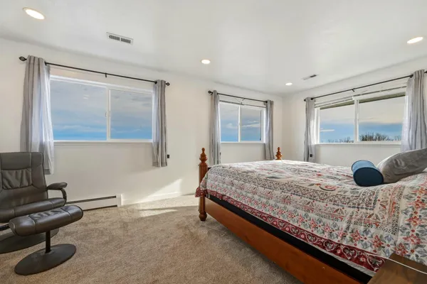 $840,000 | 2869 West 5th Street, Sheridan, WY 82801