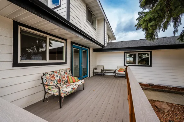 $840,000 | 2869 West 5th Street, Sheridan, WY 82801