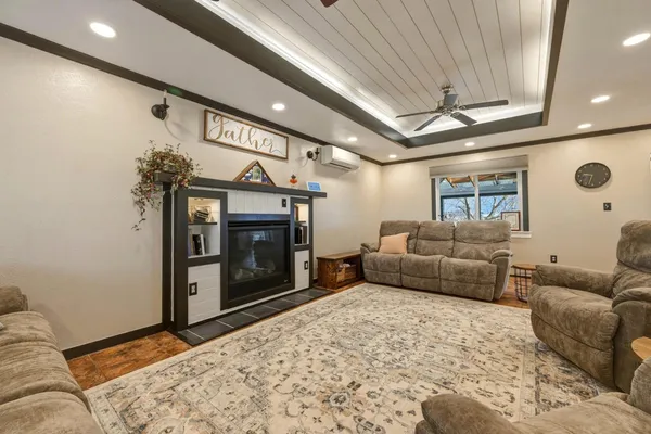 $840,000 | 2869 West 5th Street, Sheridan, WY 82801