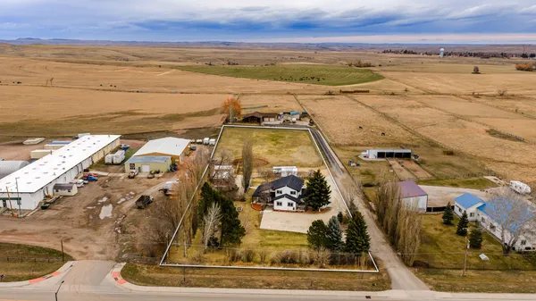 $840,000 | 2869 West 5th Street, Sheridan, WY 82801