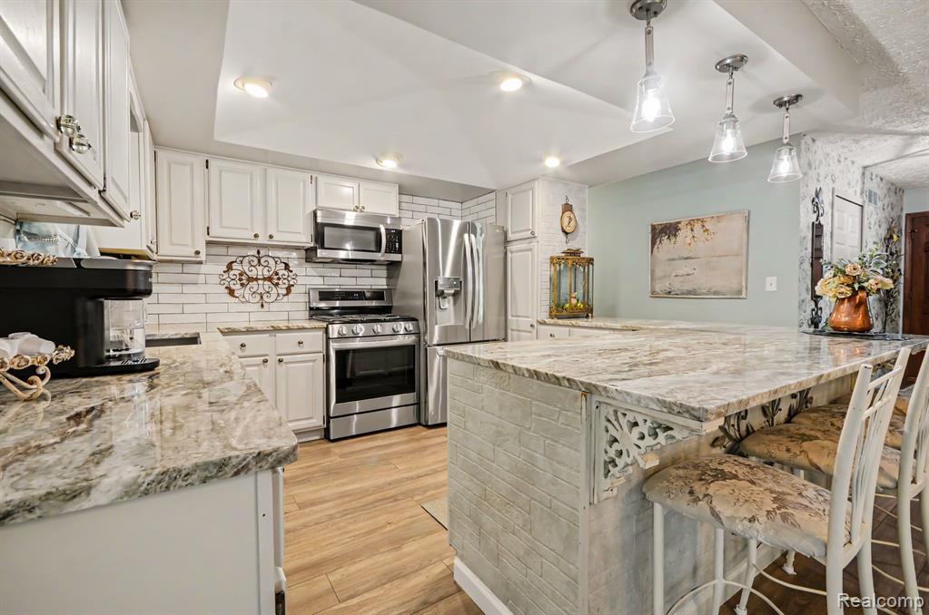 1600 Moffat Road Leonard, MI 48367 - Photo 11 of 44 Gallery Image 11