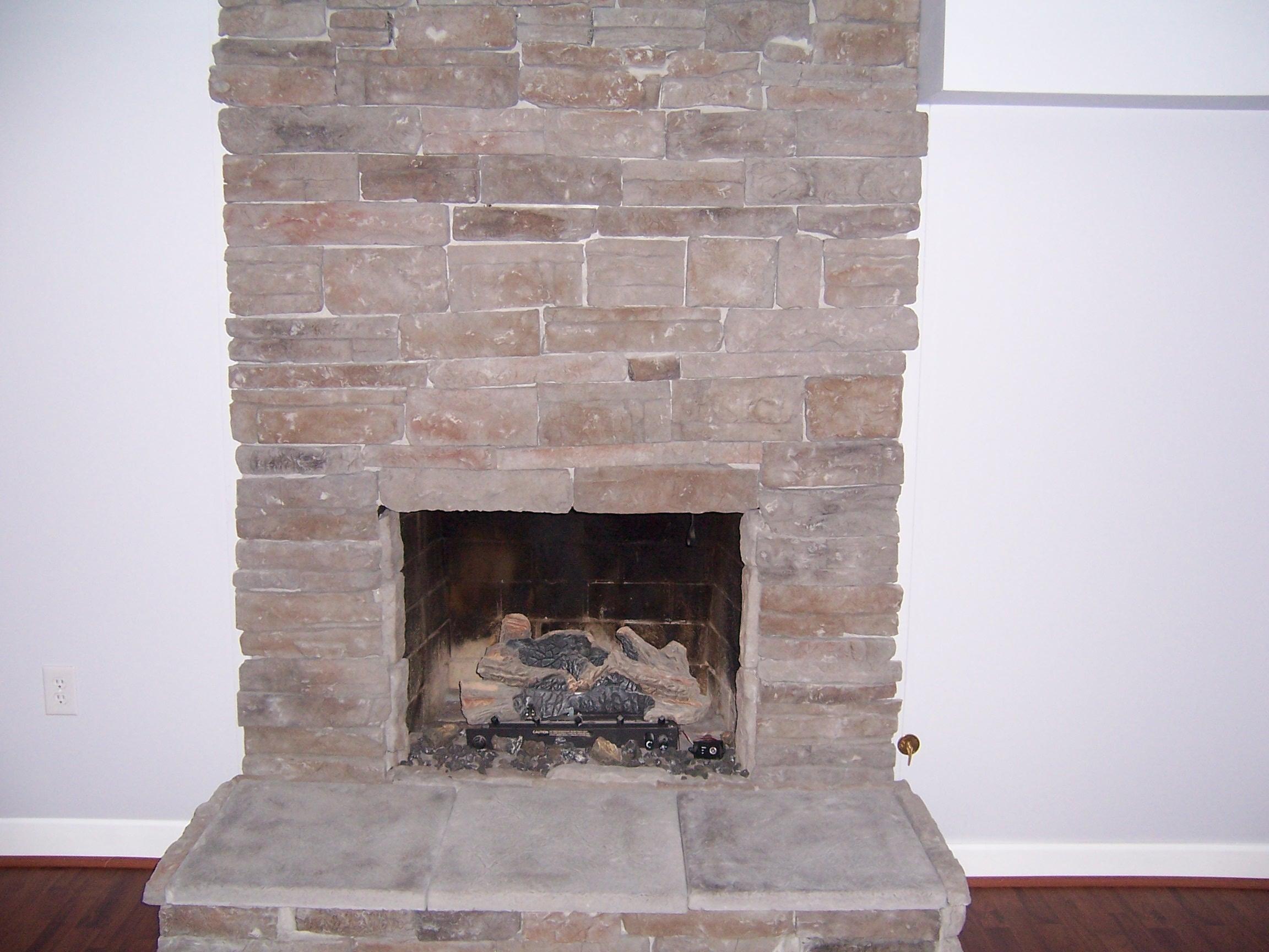 1928 Airview Road Southwest Roanoke, VA 24018 - Photo 17 of 30 Family Rm Fireplace