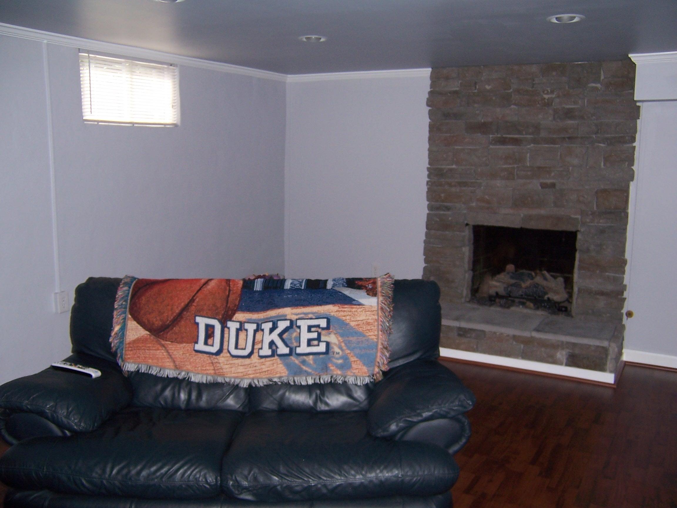 1928 Airview Road Southwest Roanoke, VA 24018 - Photo 19 of 30 Family Room