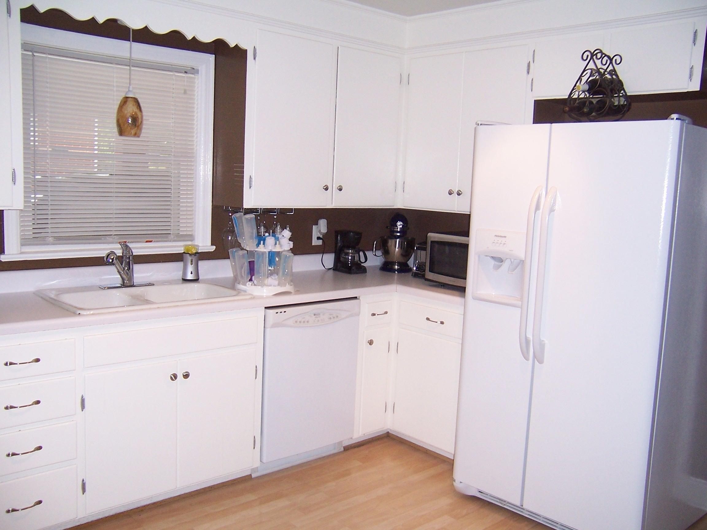 1928 Airview Road Southwest Roanoke, VA 24018 - Photo 8 of 30 Kitchen Main