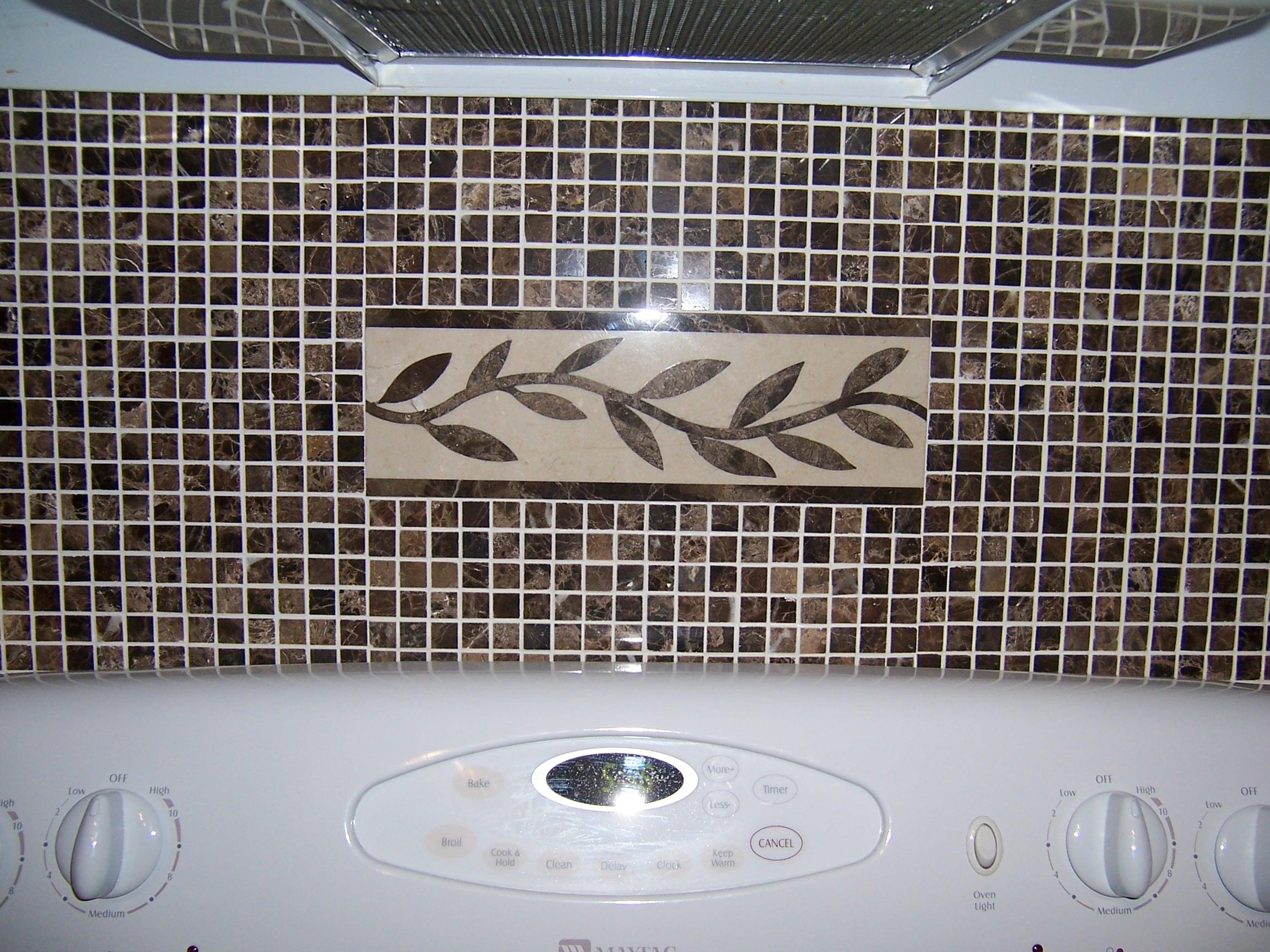 1928 Airview Road Southwest Roanoke, VA 24018 - Photo 9 of 30 Kitchen Backsplash