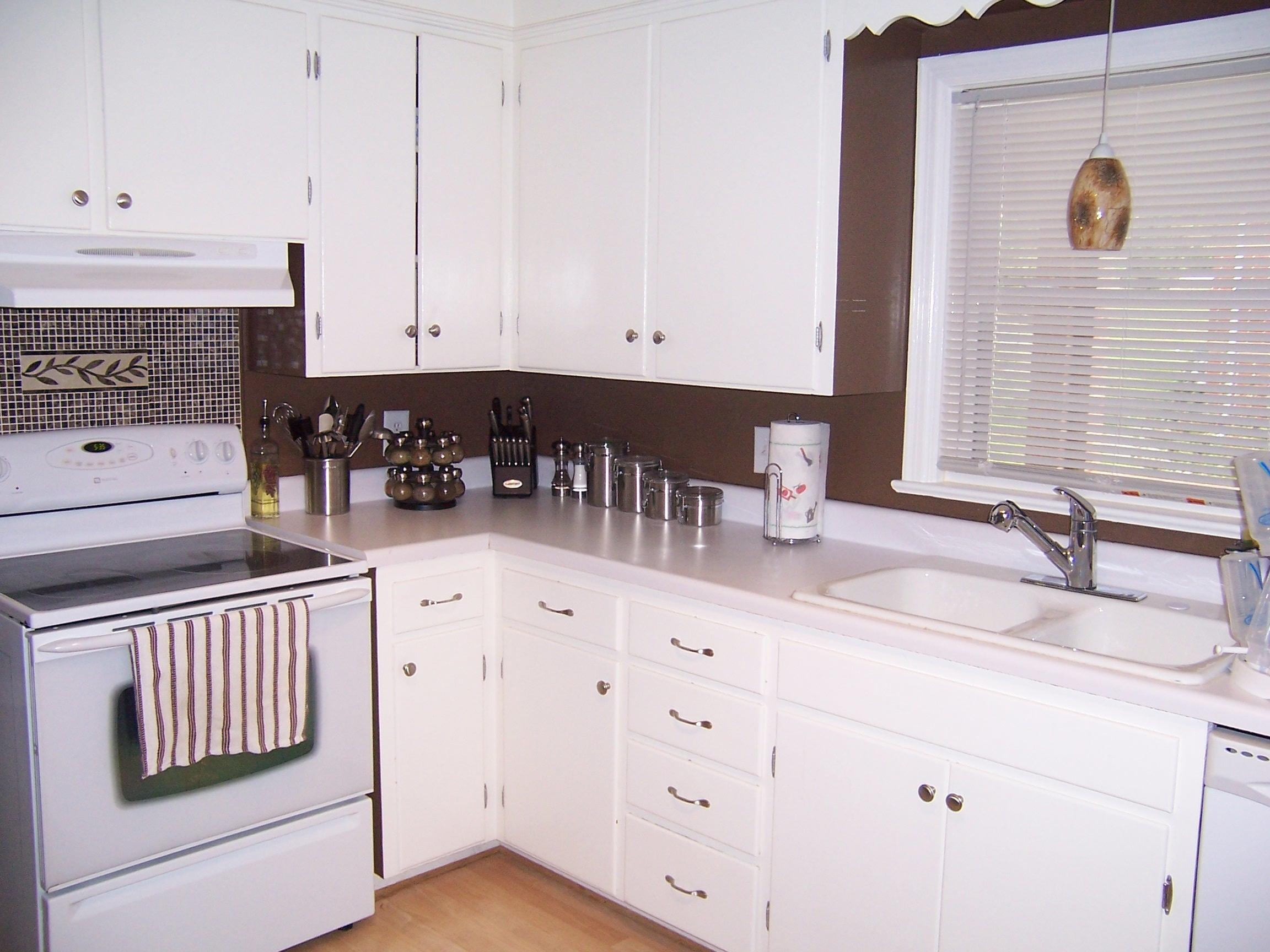 1928 Airview Road Southwest Roanoke, VA 24018 - Photo 10 of 30 Kitchen