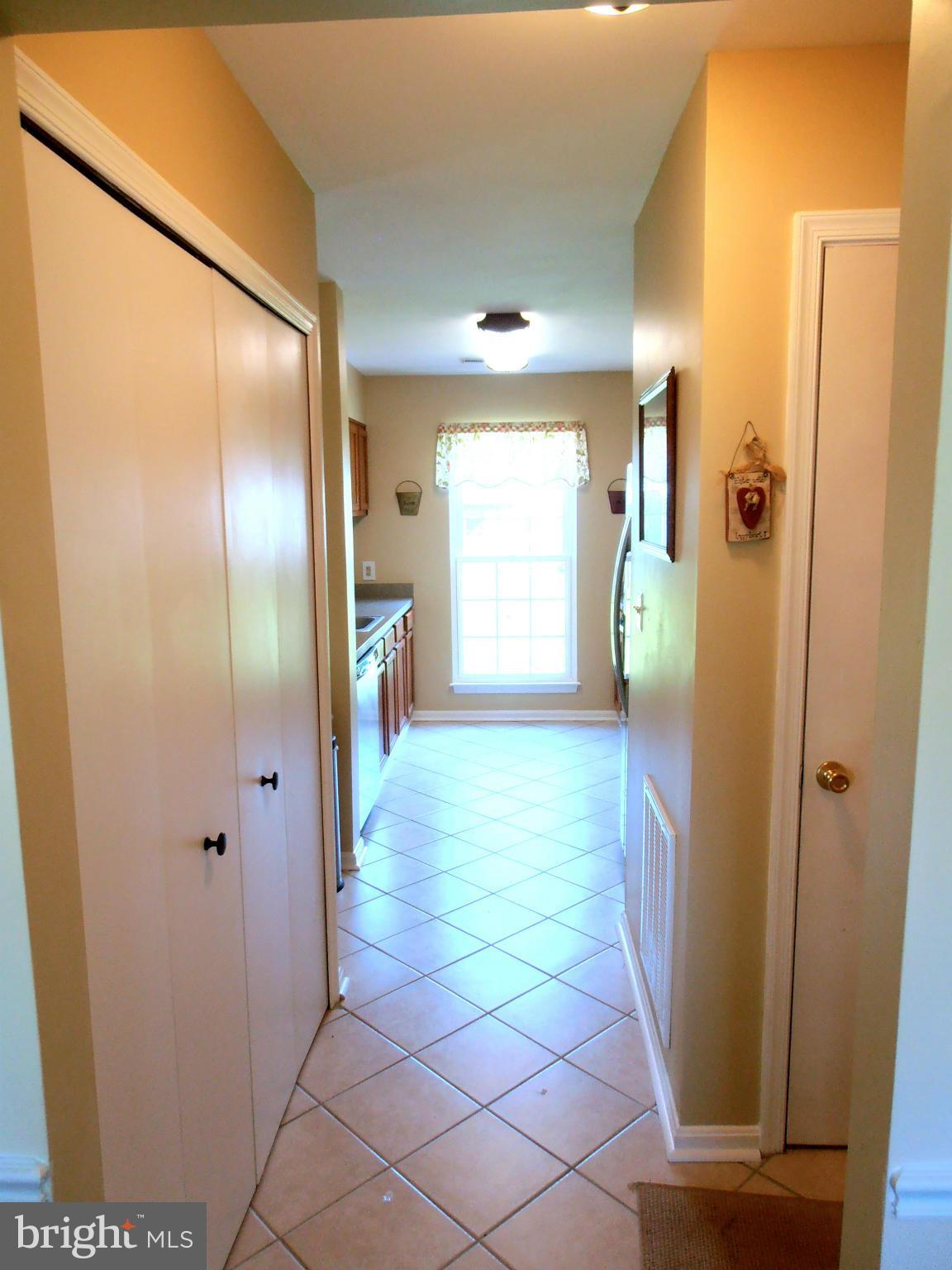 10216 Racquet Circle Manassas, VA 20110 - Photo 10 of 29 Kitchen
