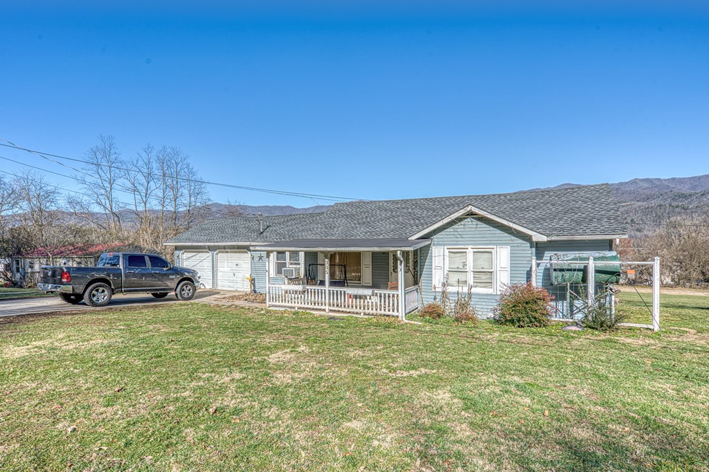 385 Aquone Road Andrews, NC 28901 - Photo 29 of 53