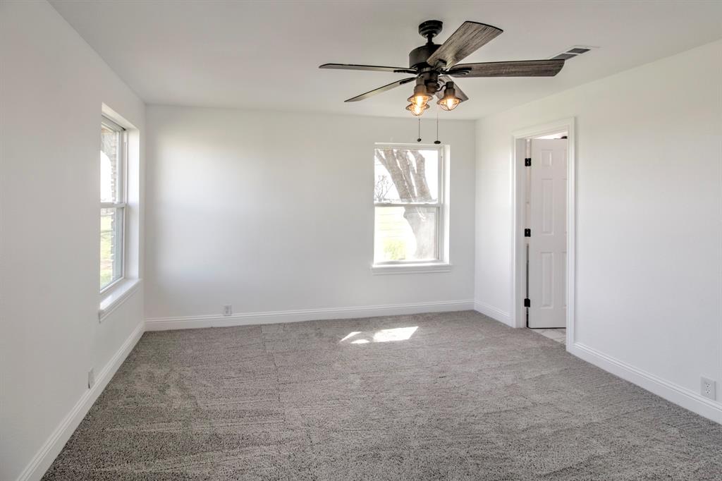 3884 Lois Road East Sanger, TX 76266 - Photo 23 of 40