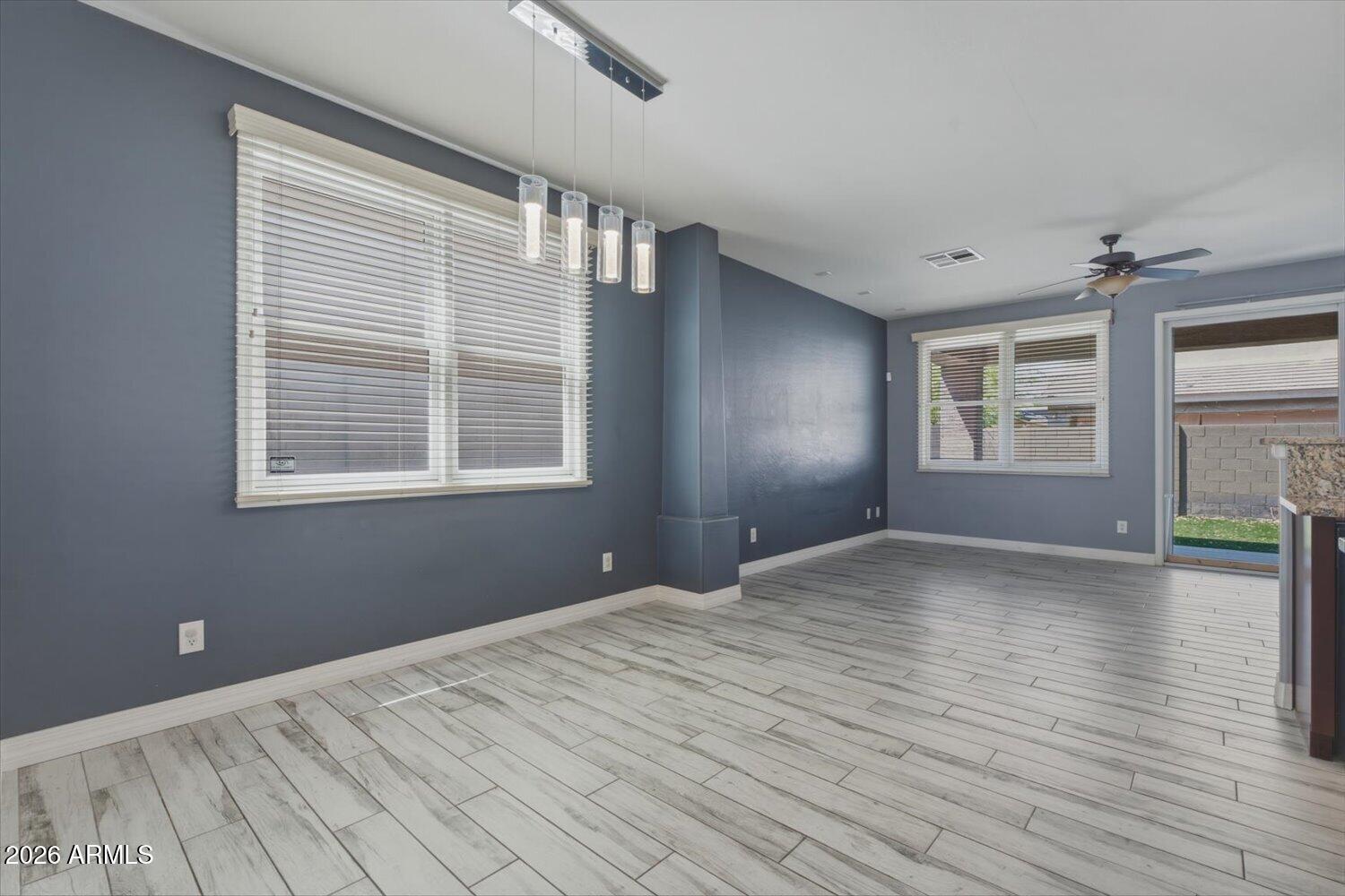 2246 East Fraktur Road Phoenix, AZ 85040 - Photo 6 of 28 08-A7403680