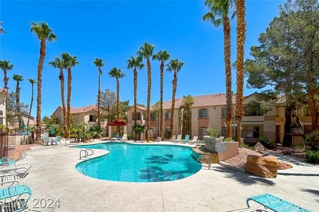 $1,695 | 1830 North Buffalo Drive, Unit 2094, Las Vegas, NV 89128