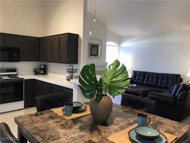 $1,695 | 1830 North Buffalo Drive, Unit 2094, Las Vegas, NV 89128