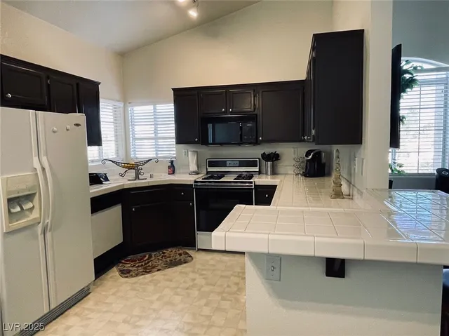 $1,695 | 1830 North Buffalo Drive, Unit 2094, Las Vegas, NV 89128