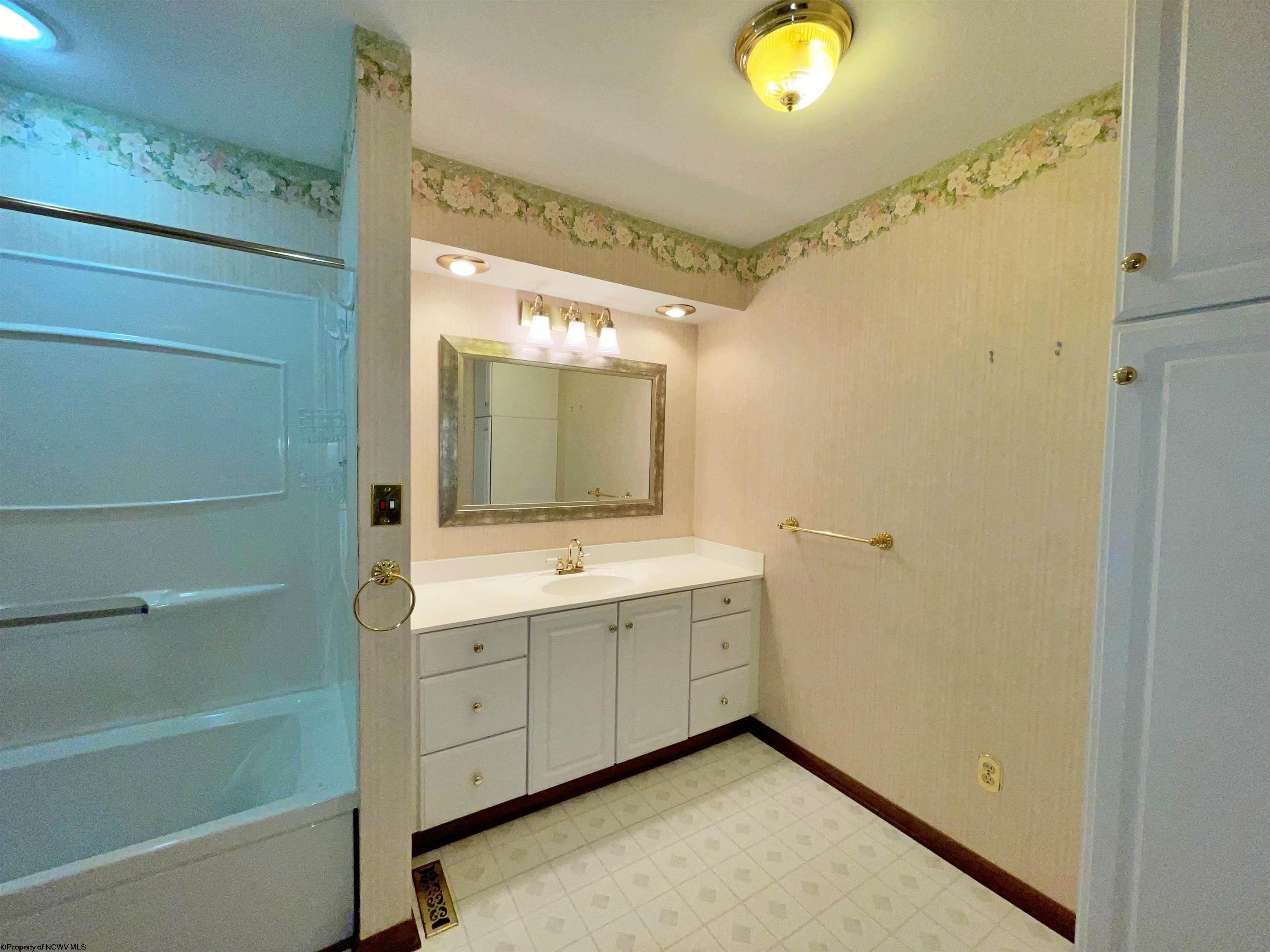 205 Finwood Road Bridgeport, WV 26330 - Photo 21 of 41 Gallery Image 21
