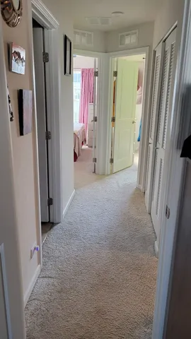 $3,400 | 45 Nicholas Drive West, Unit C, Des Plaines, IL 60016