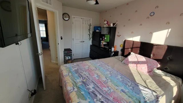 $3,400 | 45 Nicholas Drive West, Unit C, Des Plaines, IL 60016