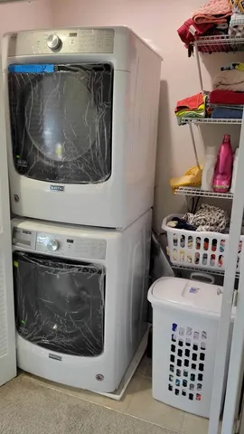 $3,400 | 45 Nicholas Drive West, Unit C, Des Plaines, IL 60016