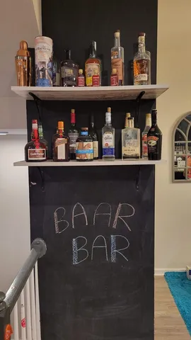 $3,400 | 45 Nicholas Drive West, Unit C, Des Plaines, IL 60016